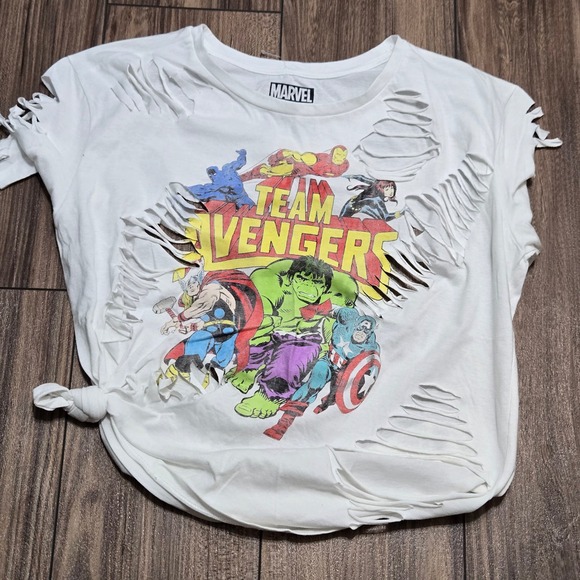 Marvel Tops - Marvel Team Avengers Distressed Shredded Graphic Tee White 2XL Fifth Sun Custom